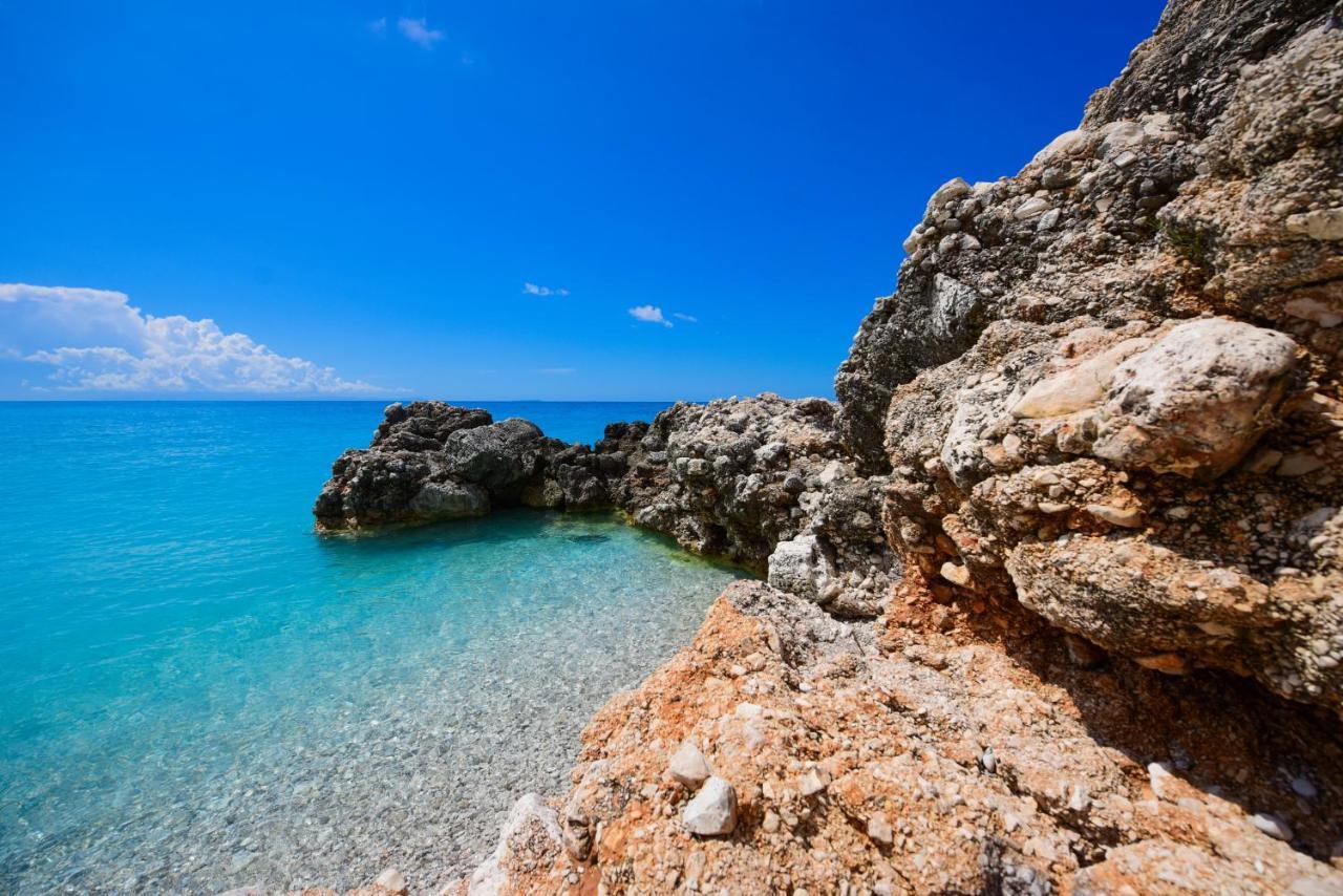 Green Coast Hotel Paljasa Екстериор снимка