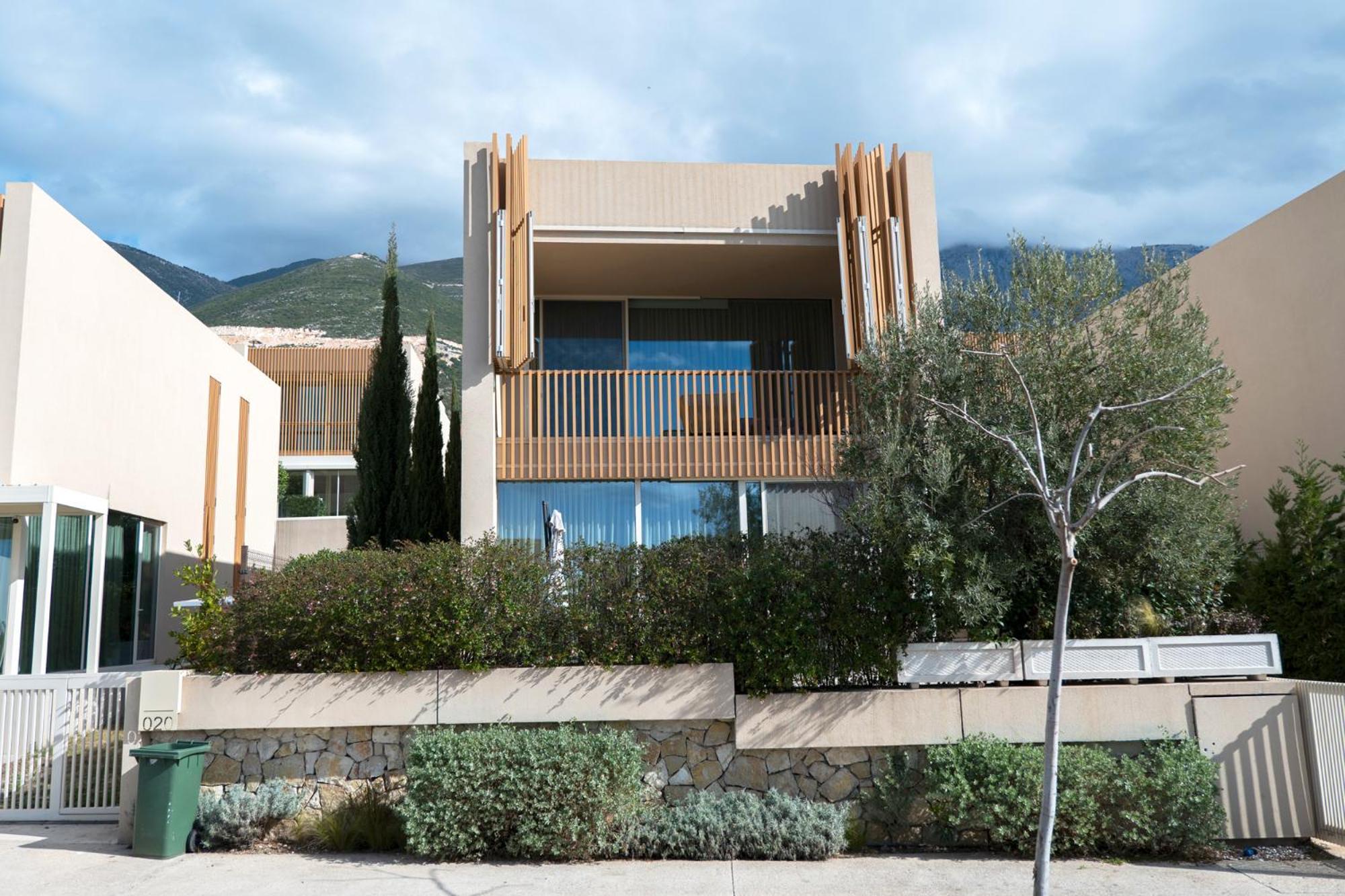 Green Coast Hotel Paljasa Екстериор снимка