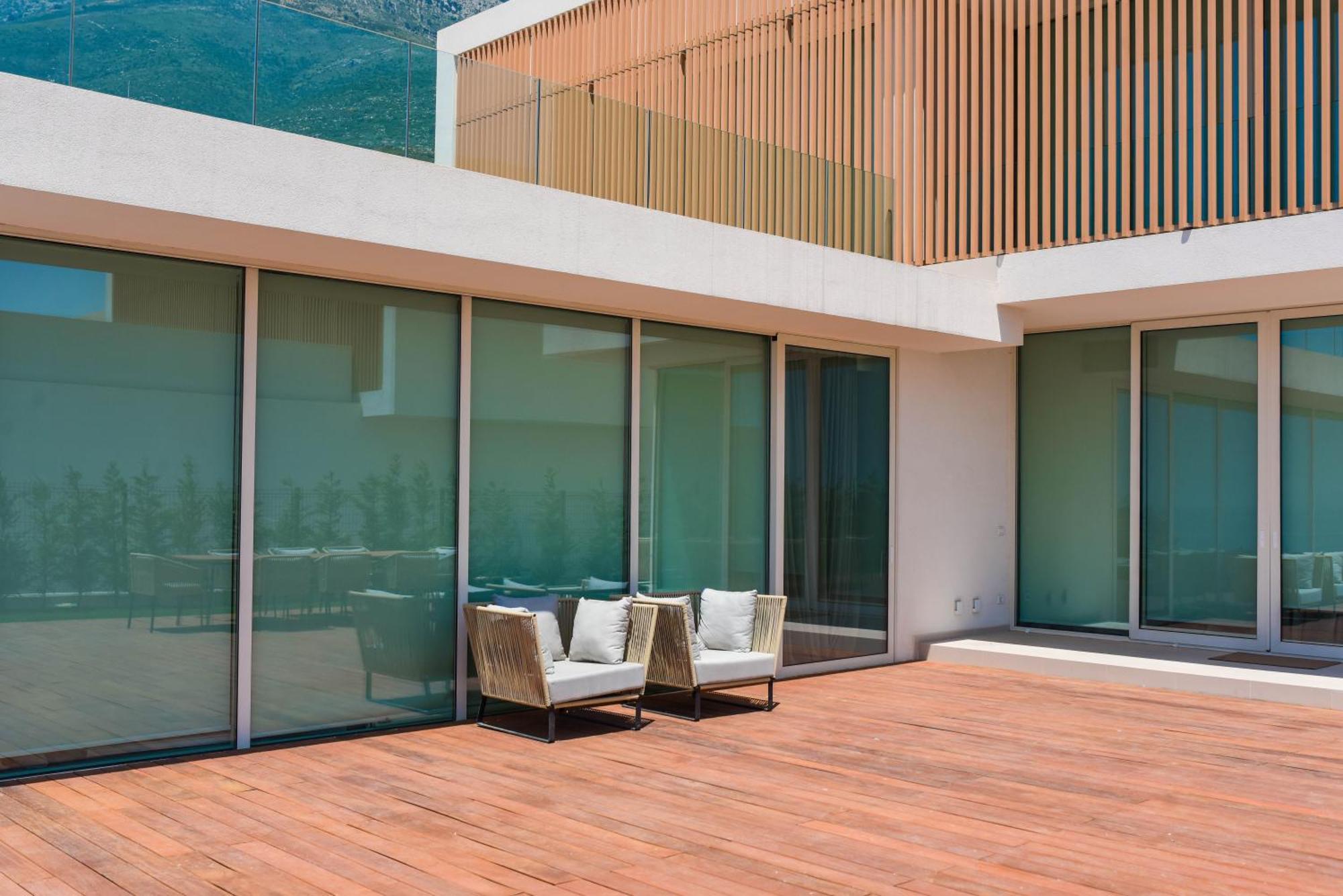 Green Coast Hotel Paljasa Екстериор снимка
